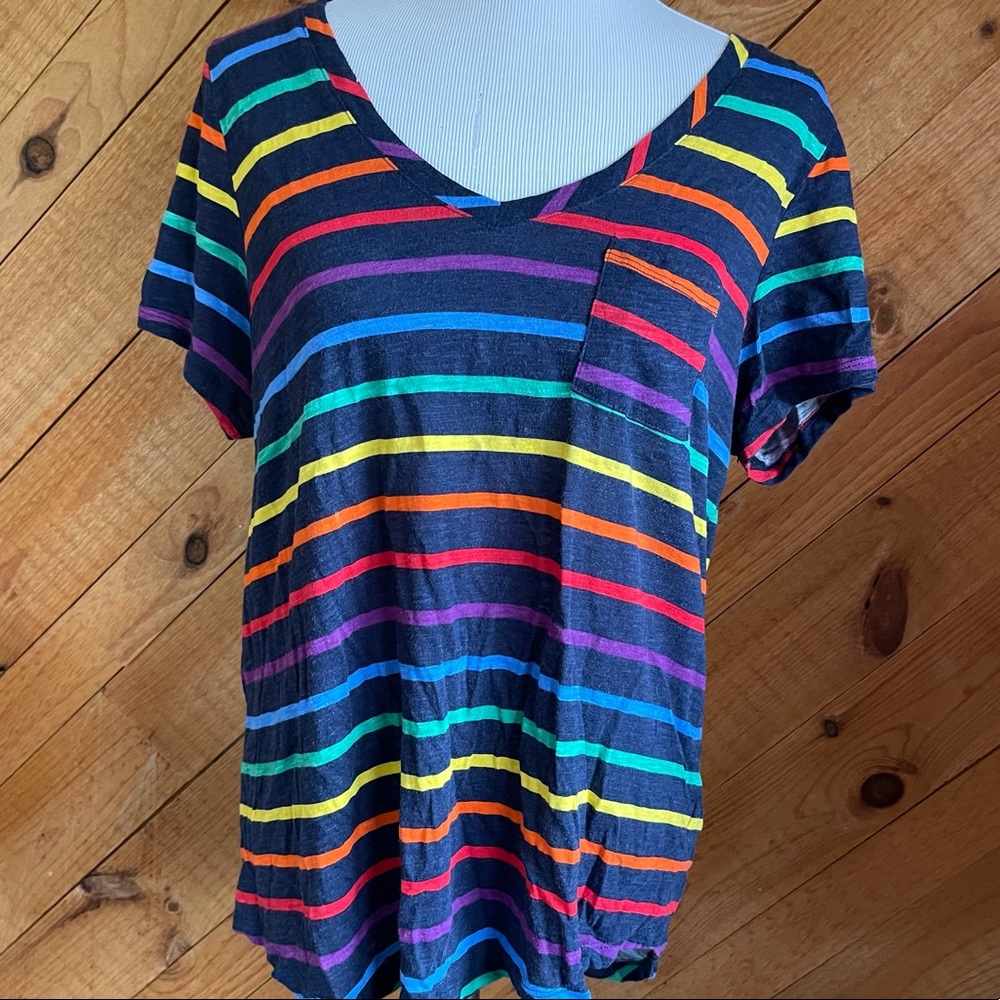 Torrid T shirt Navy Rainbow size 0